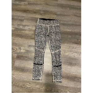 Women's Lululemon Leggings Size 4 Beige & Black